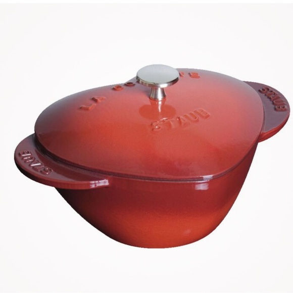 Staub Other - RARE NIB STAUB CAST IRON - HEART COCOTTES
1.75 qt CHERRY